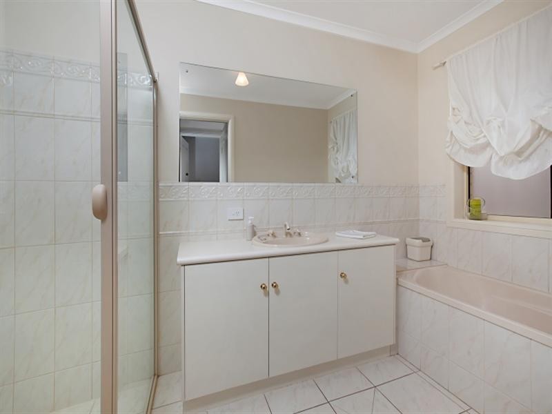 2 Barbary Court, Greenwith SA 5125