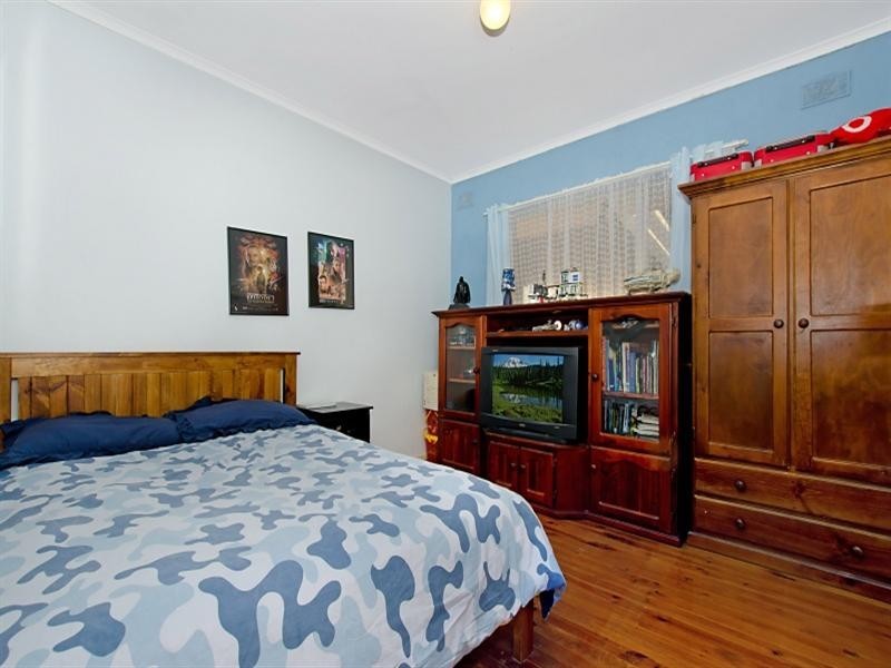 18 Parslow Road, Para Hills SA 5096