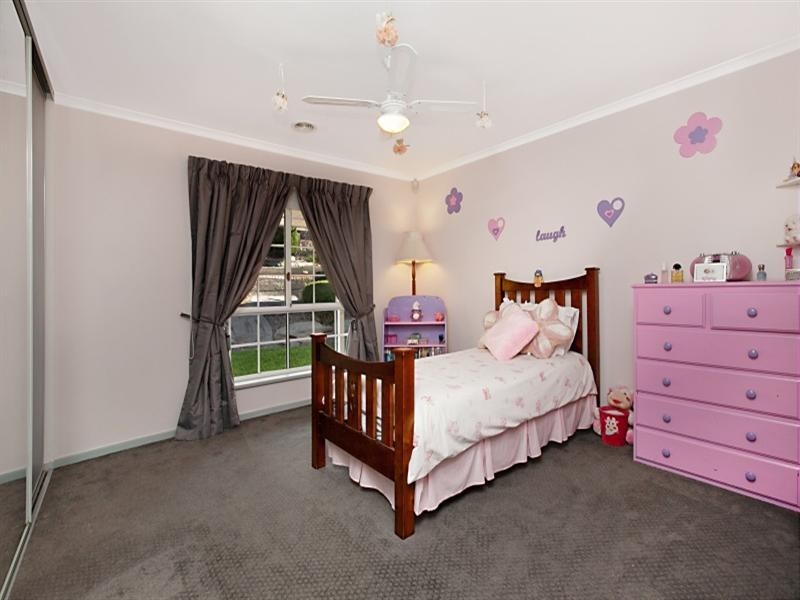 19 Austerlitz Court, Greenwith SA 5125