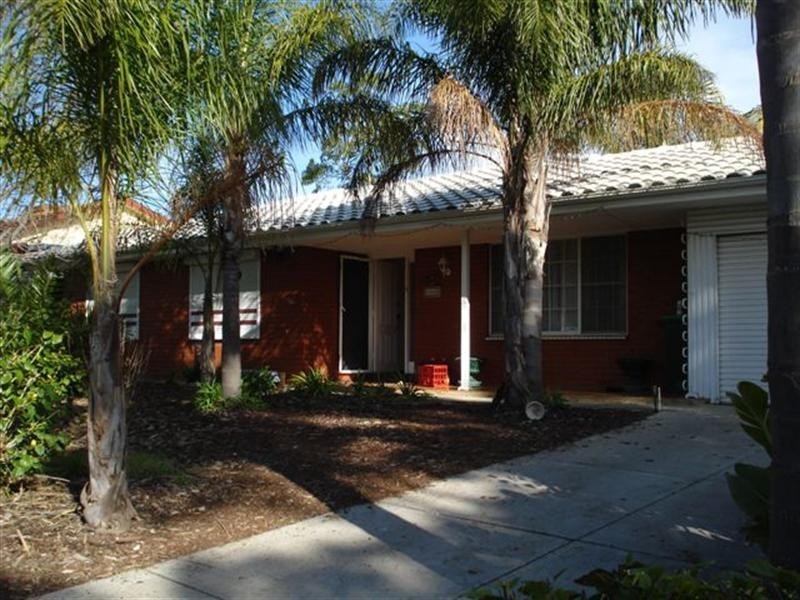 15 Maughan Avenue, Redwood Park SA 5097