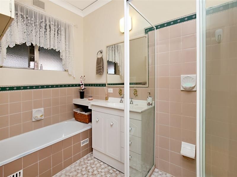 15 Addington Avenue, Surrey Downs SA 5126