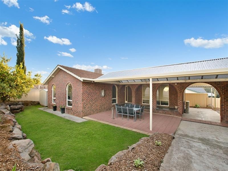 5 Maughan Avenue, Redwood Park SA 5097