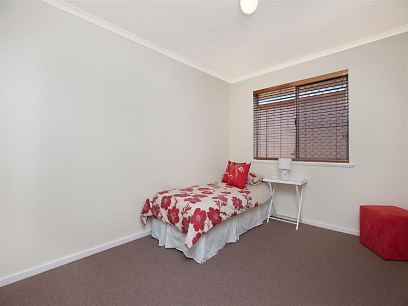 7 La Parouse Crescent, Fairview Park SA 5126