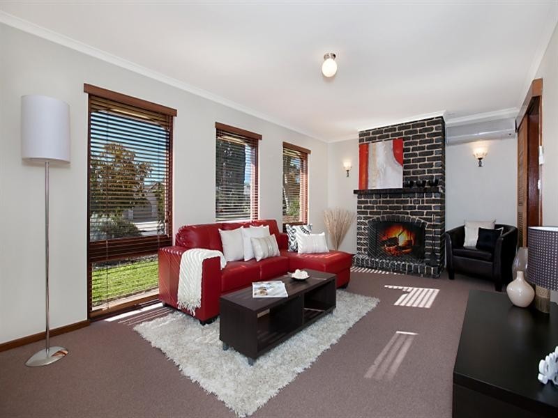 7 La Parouse Crescent, Fairview Park SA 5126