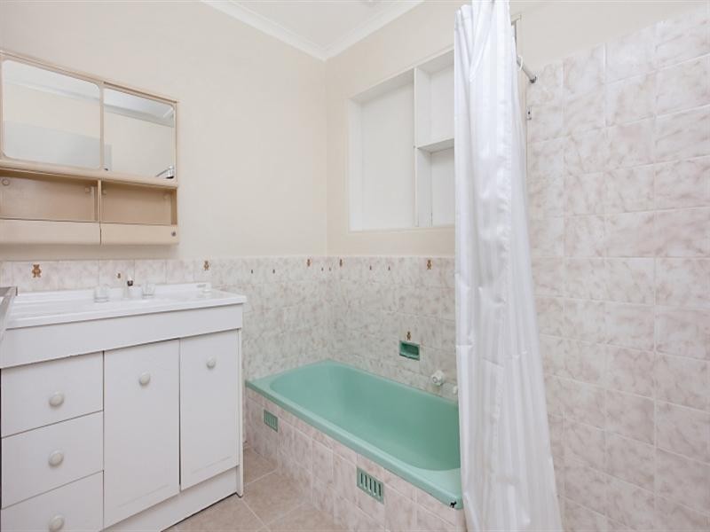 13 Highland Drive, Ridgehaven SA 5097