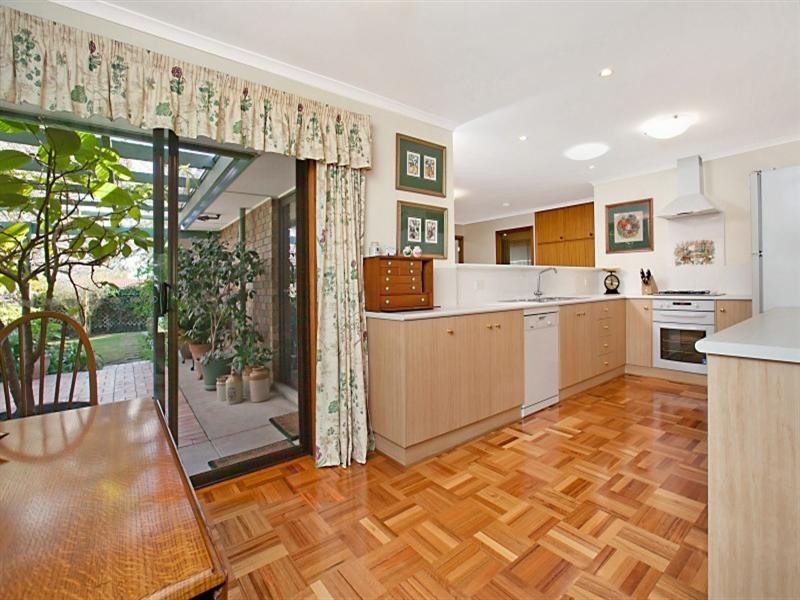 6 Waitara Road, Banksia Park SA 5091