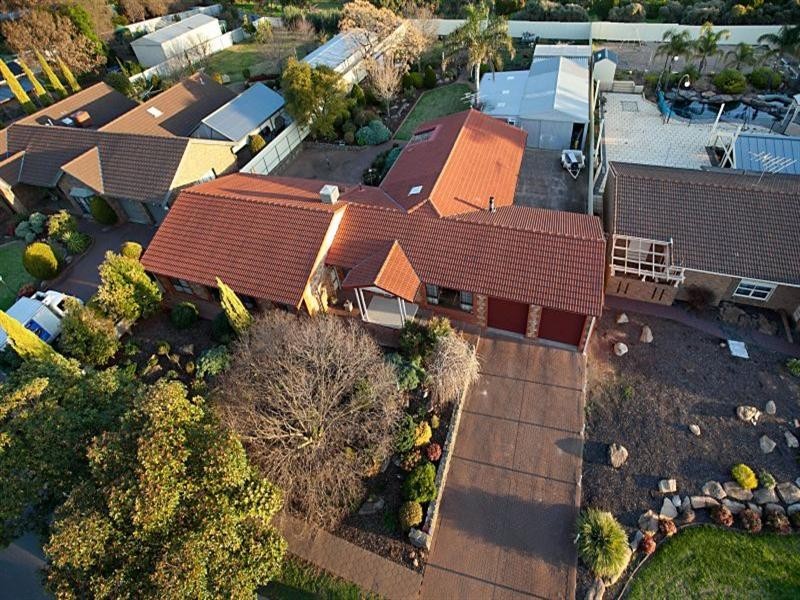 25 Kara Crescent, Gulfview Heights SA 5096