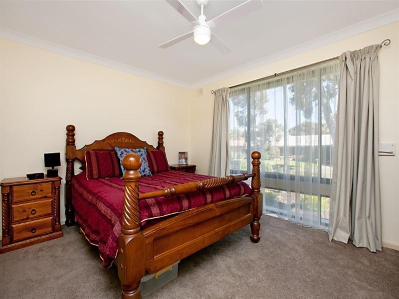 5 Britten Avenue, Modbury SA 5092