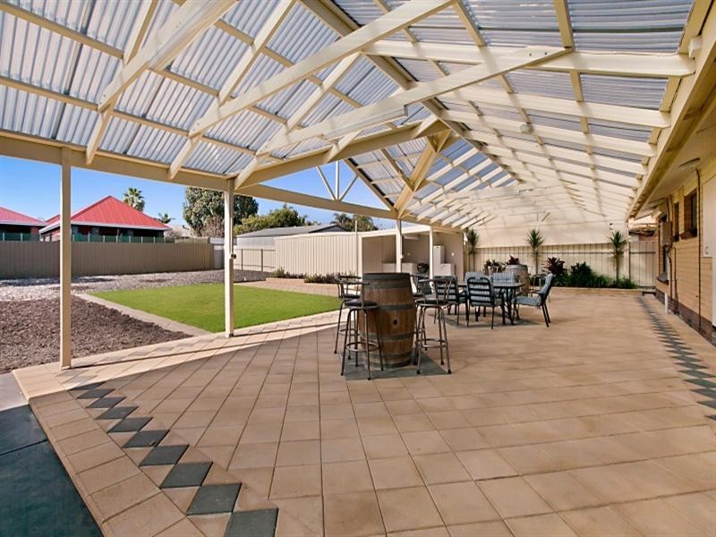 5 Britten Avenue, Modbury SA 5092