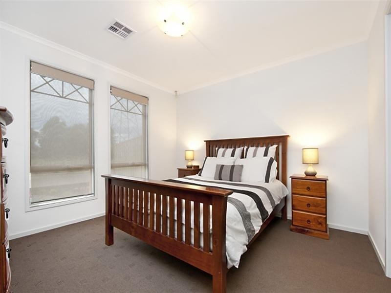 17 Lake Street, Parafield Gardens SA 5107