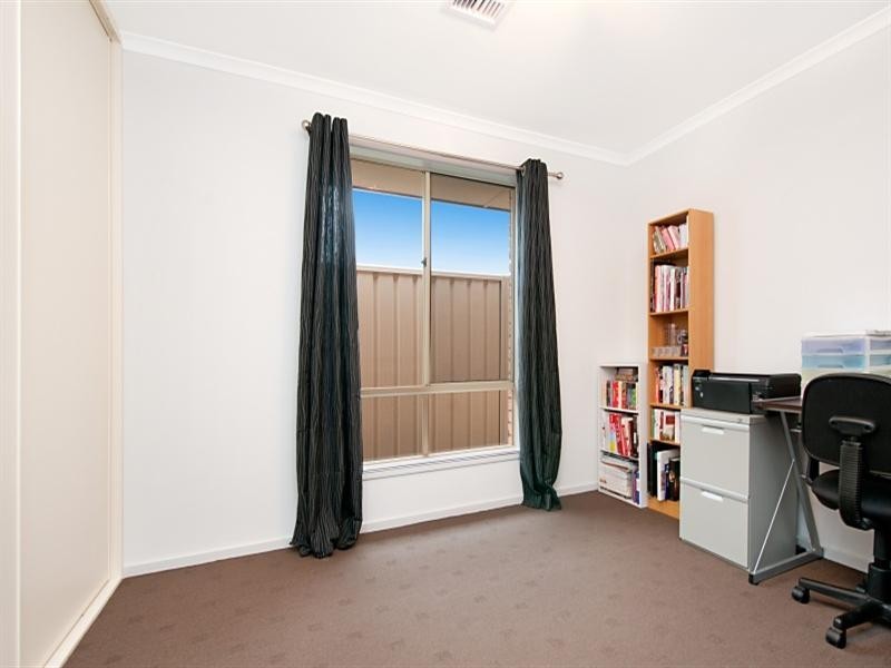 17 Lake Street, Parafield Gardens SA 5107