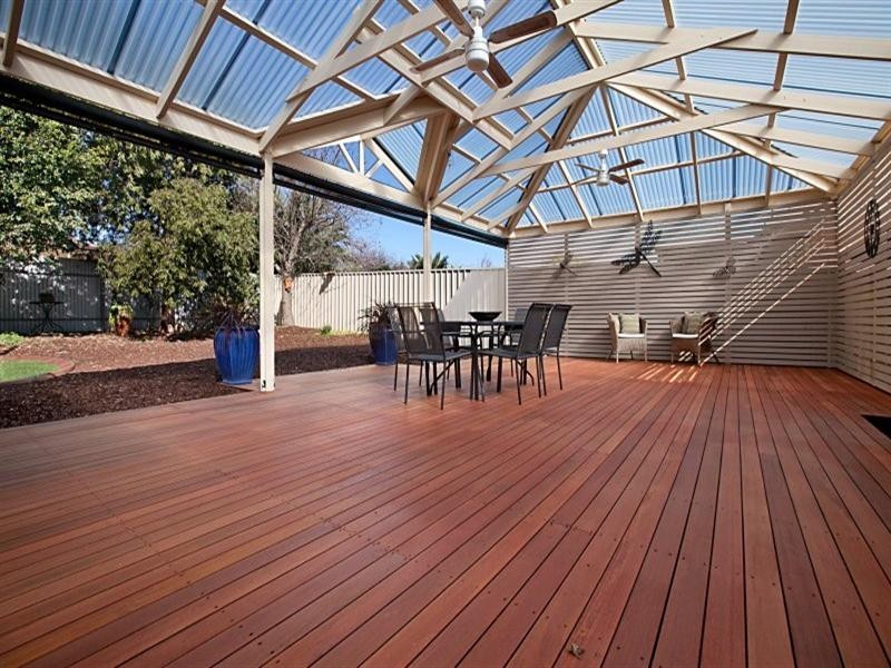 19 Nottingham Crescent, Valley View SA 5093