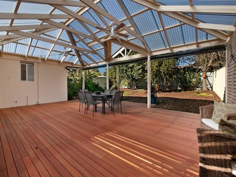 19 Nottingham Crescent, Valley View SA 5093