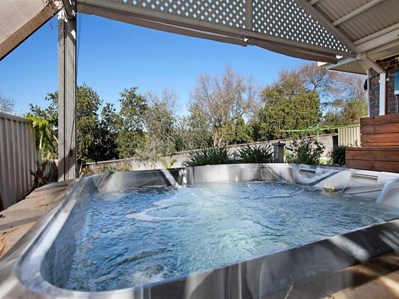 3 Gilchrist Close, Greenwith SA 5125