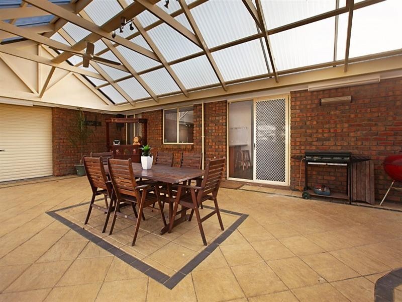 3 Oakvale Place, Wynn Vale SA 5127