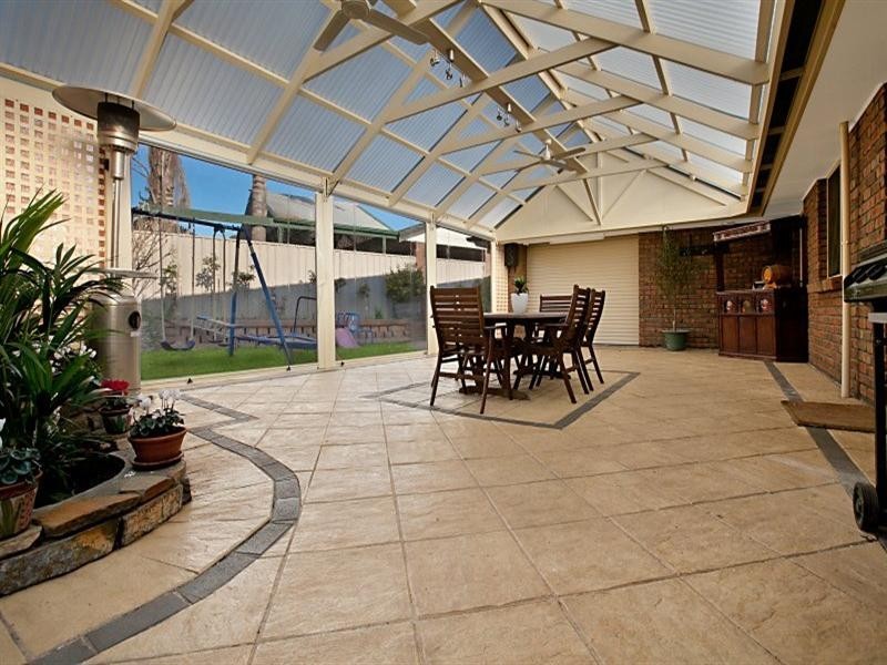 3 Oakvale Place, Wynn Vale SA 5127