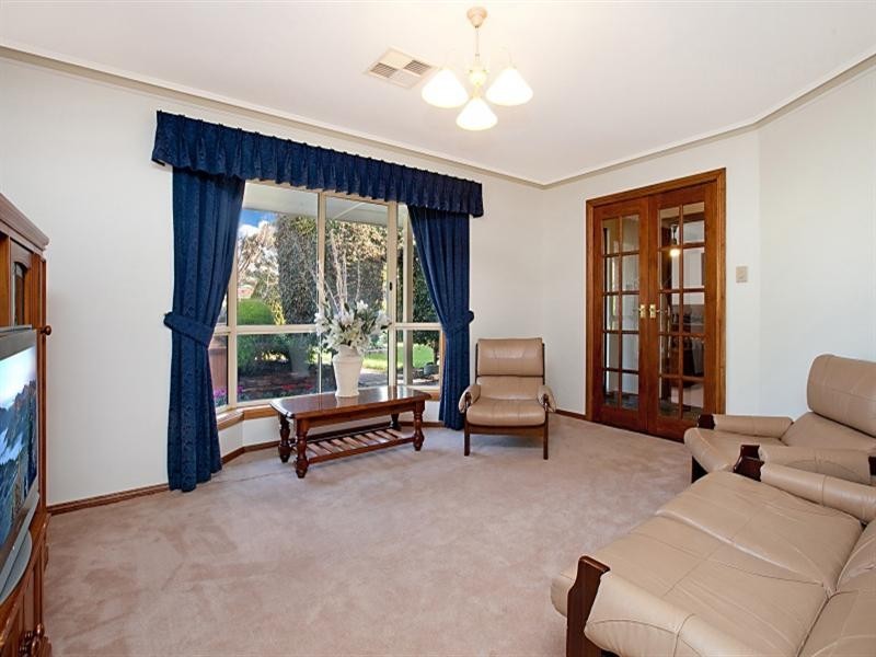 3 Oakvale Place, Wynn Vale SA 5127