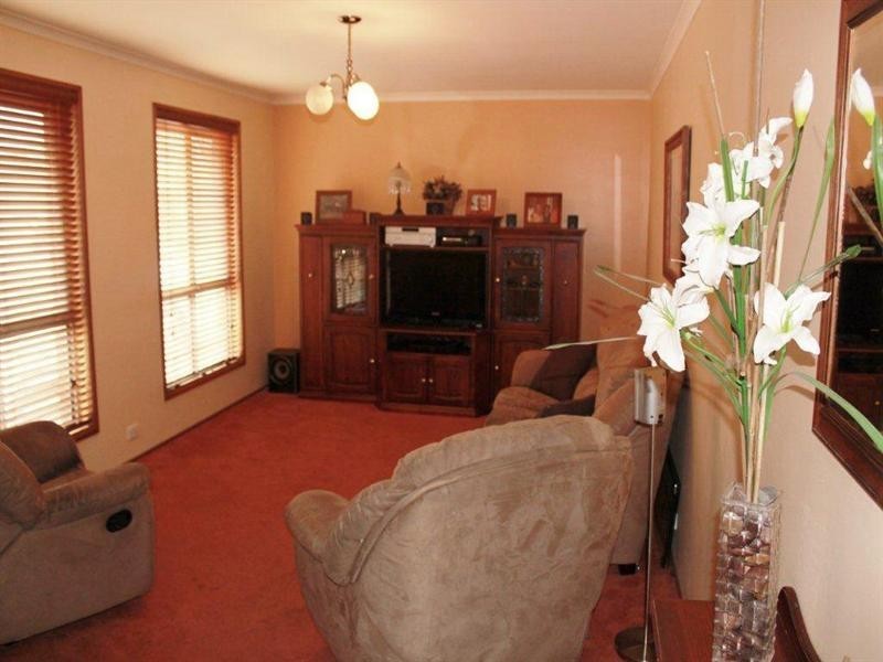 3 Brookland Valley Drive, Woodcroft SA 5162