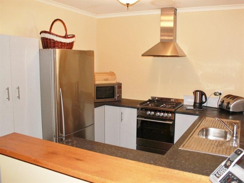 3 Brookland Valley Drive, Woodcroft SA 5162