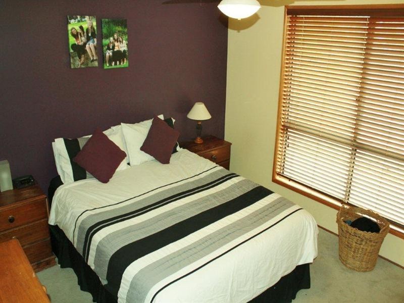 3 Brookland Valley Drive, Woodcroft SA 5162