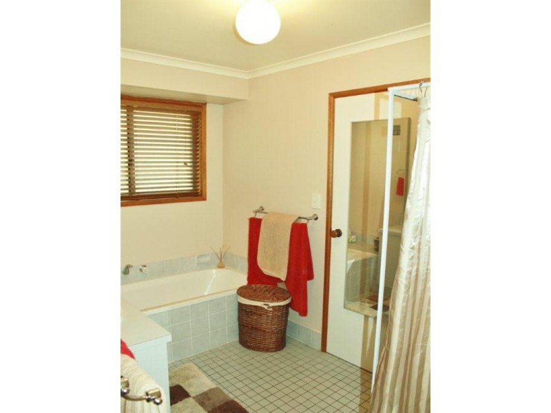 3 Brookland Valley Drive, Woodcroft SA 5162