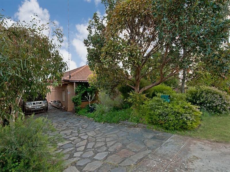 9 Hilltop Avenue, Ridgehaven SA 5097