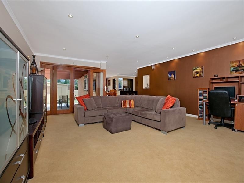 20 Wahroonga Avenue, Valley View SA 5093