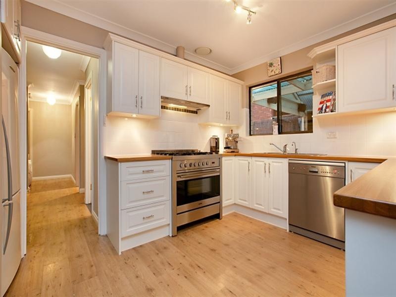 15 Pitman Court, Redwood Park SA 5097