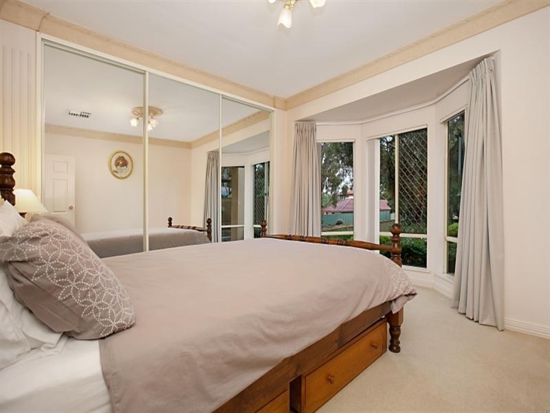 8 Crafter Street, Fairview Park SA 5126