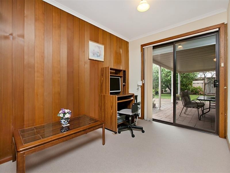 16 Plover Avenue, Modbury Heights SA 5092