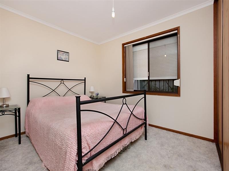 16 Plover Avenue, Modbury Heights SA 5092