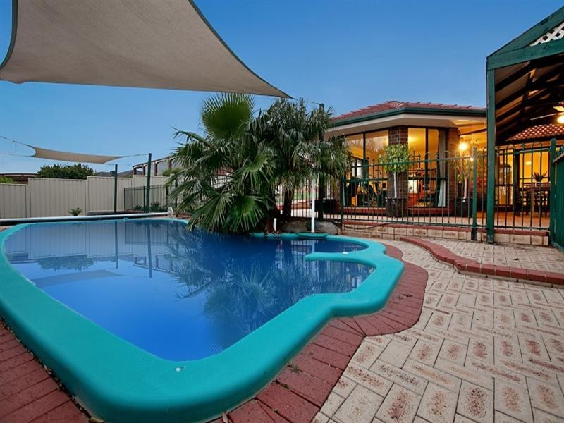 38 Kara Crescent, Gulfview Heights SA 5096