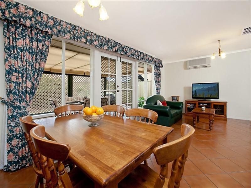 35 Casanor Crescent, Paralowie SA 5108