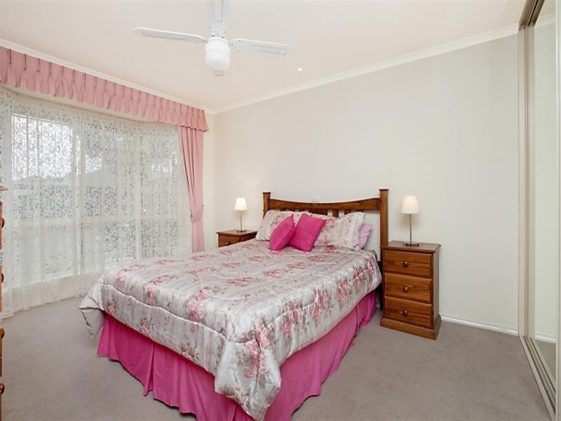 35 Casanor Crescent, Paralowie SA 5108