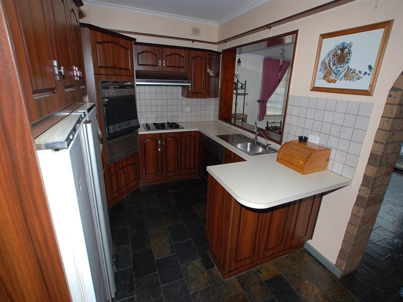 3 Williamson Road, Para Hills SA 5096