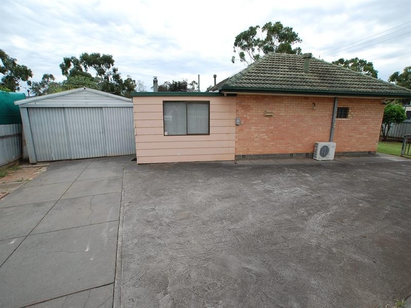 3 Williamson Road, Para Hills SA 5096