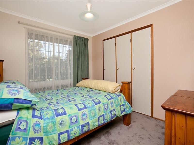 3 Gifford Avenue, St Agnes SA 5097