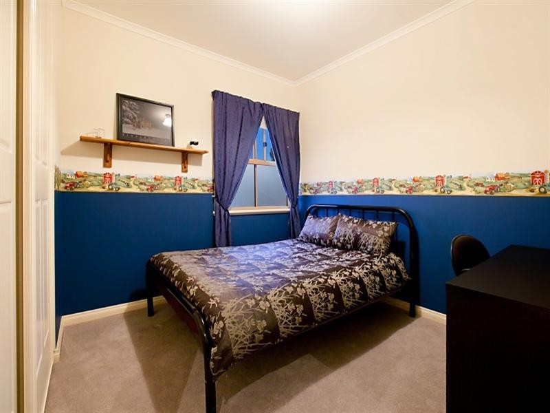 54 Gaylard Crescent, Redwood Park SA 5097