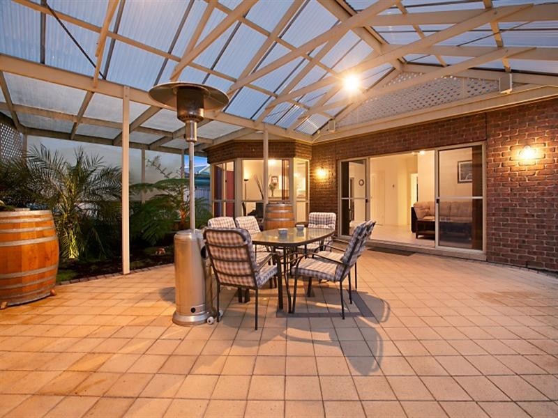 54 Gaylard Crescent, Redwood Park SA 5097