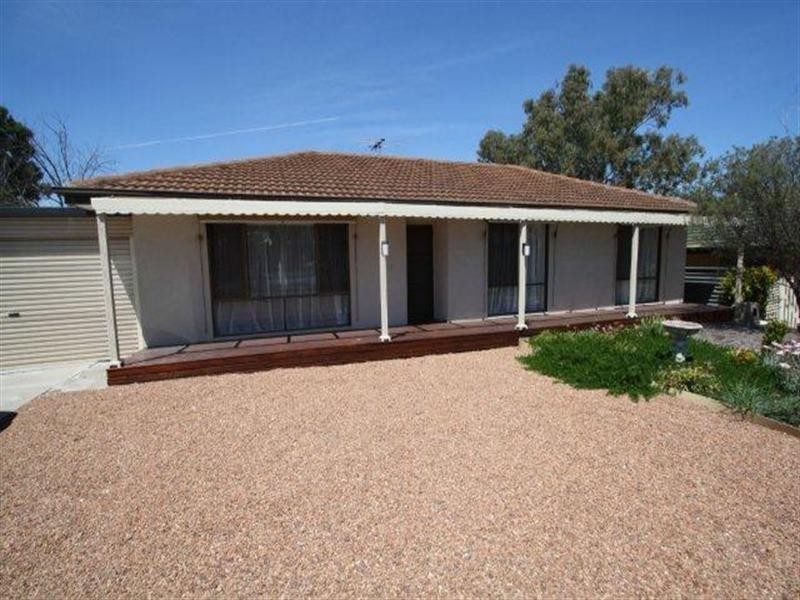 9 Honeysuckle Drive, Hope Valley SA 5090