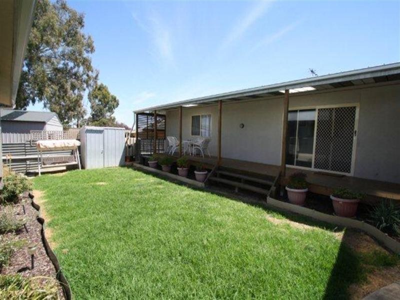 9 Honeysuckle Drive, Hope Valley SA 5090