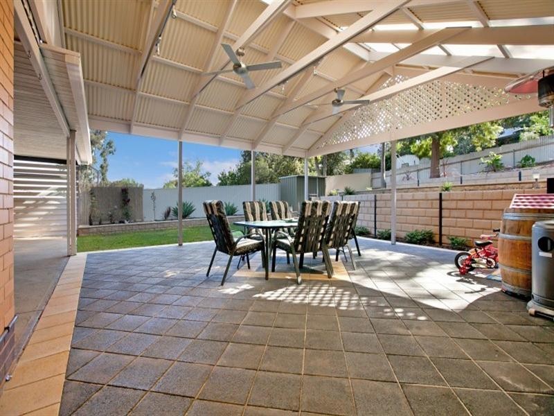 28 Kirrawee Drive, Redwood Park SA 5097