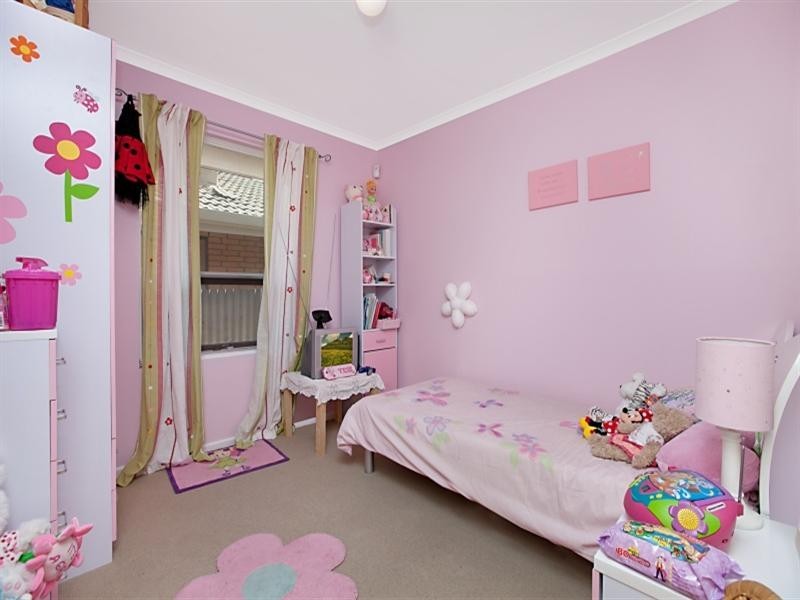 11 Whitlam Street, St Agnes SA 5097