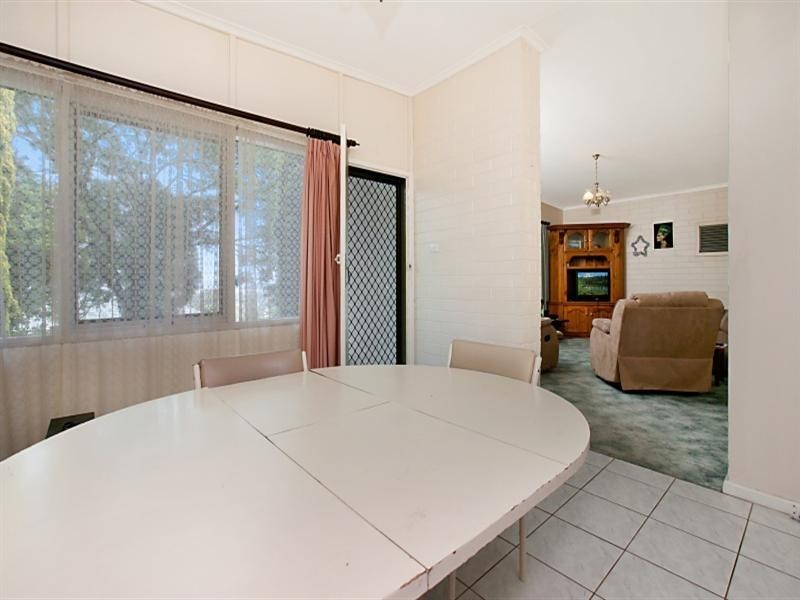 19 Gwender Terrace, Para Hills SA 5096