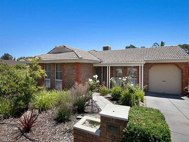 2 Zinfandel Avenue, Wynn Vale SA 5127