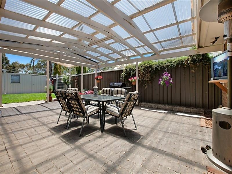 2 Zinfandel Avenue, Wynn Vale SA 5127