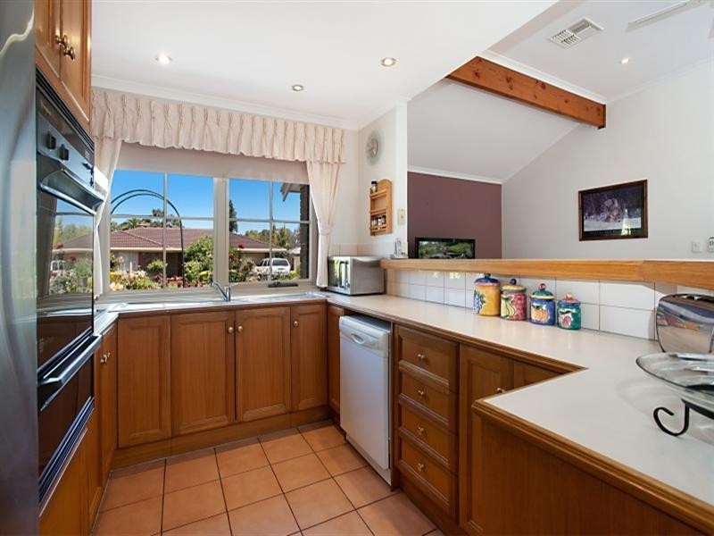 2 Zinfandel Avenue, Wynn Vale SA 5127
