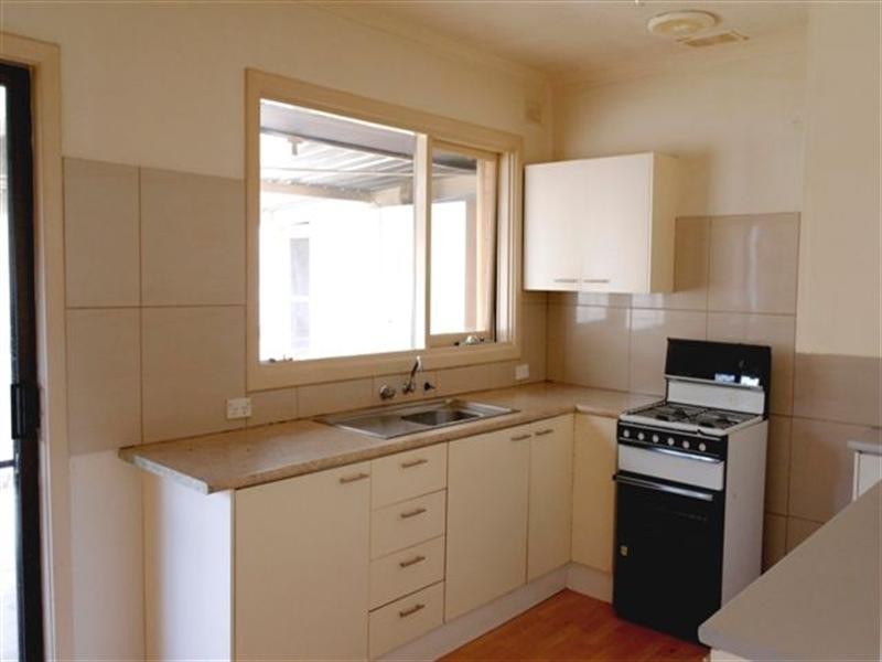 7 Rutherford Street, Valley View SA 5093