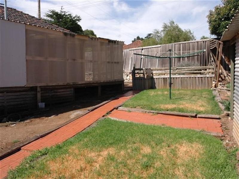 7 Rutherford Street, Valley View SA 5093