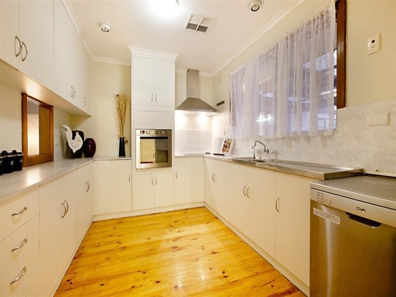 12 Greensview Road, Banksia Park SA 5091